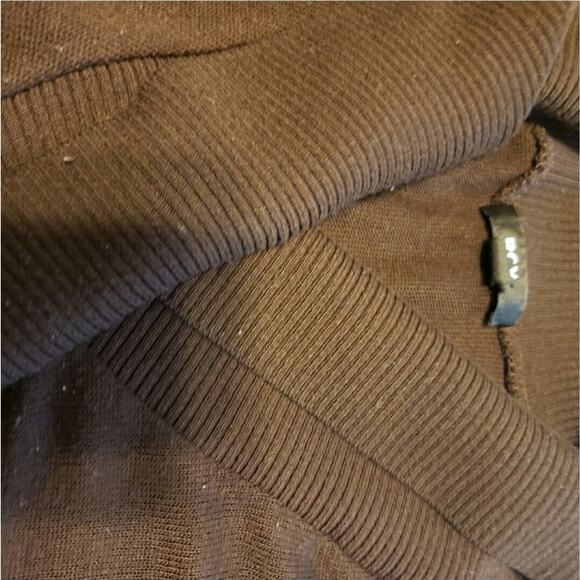 BCX Juniors Large Brown Short Sleeve V-neck Knit Shirt - Picture 4 of 10